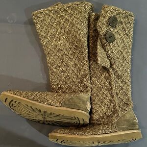 UGG Textured Knit Button Boots - Gray